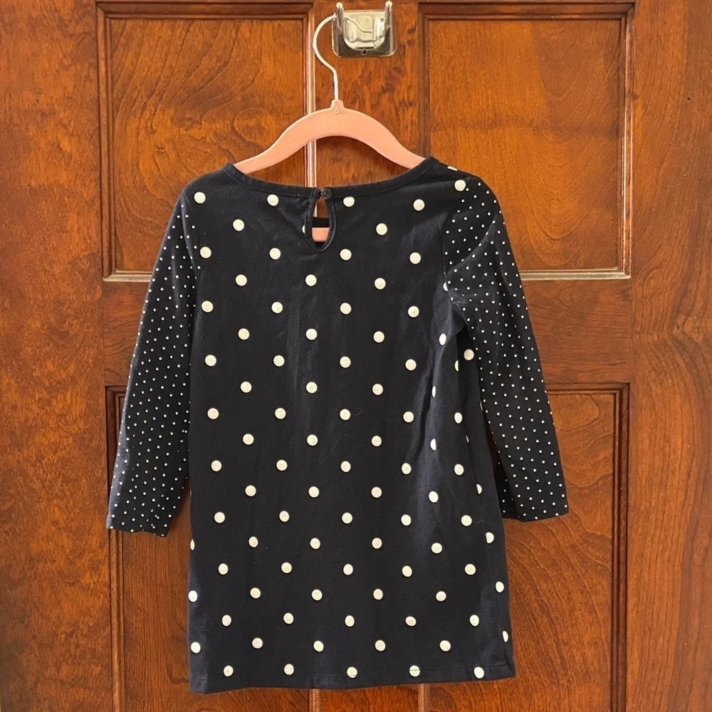 GAP Girl’s Sz 3T Long Sleeve Navy Polka Dot Tee w Front Pockets, GUC